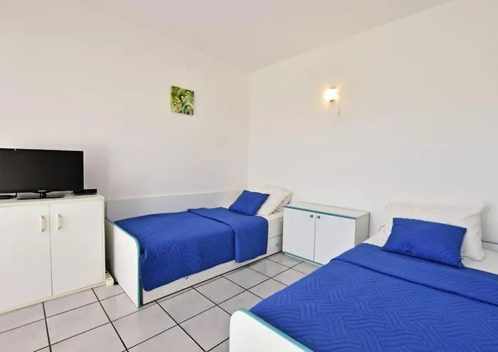Vesna 343 * Porec