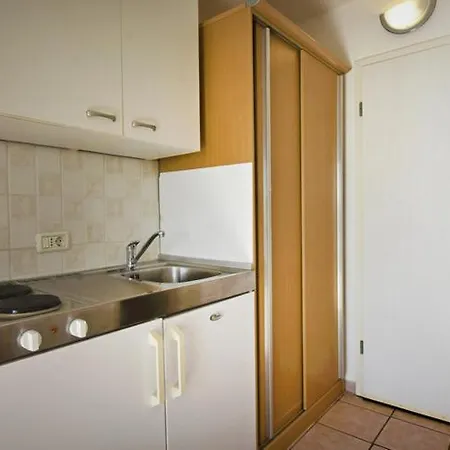 דירה Vesna 343 פורץ